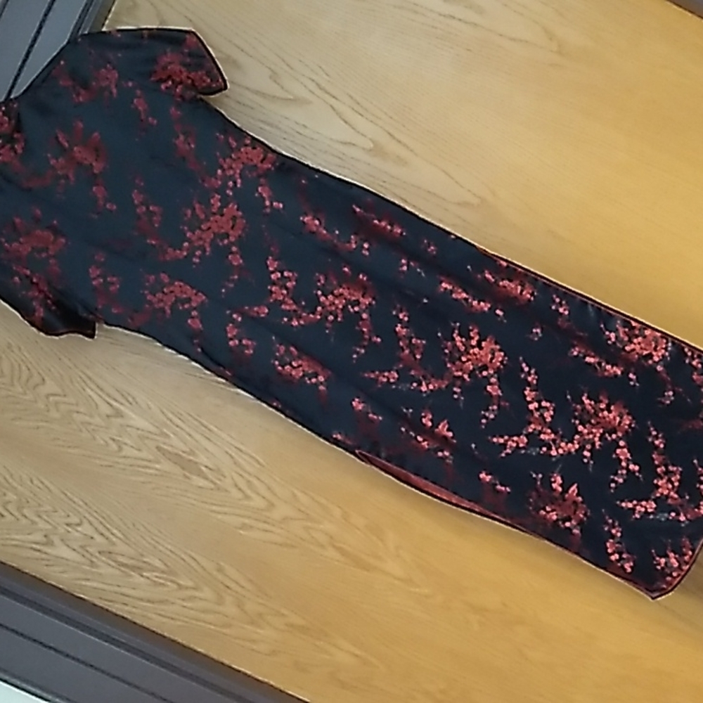 KIMONO BLACK / RED FLORAL PRINT... SIMPLY GORGEOUS!!! SZ L
